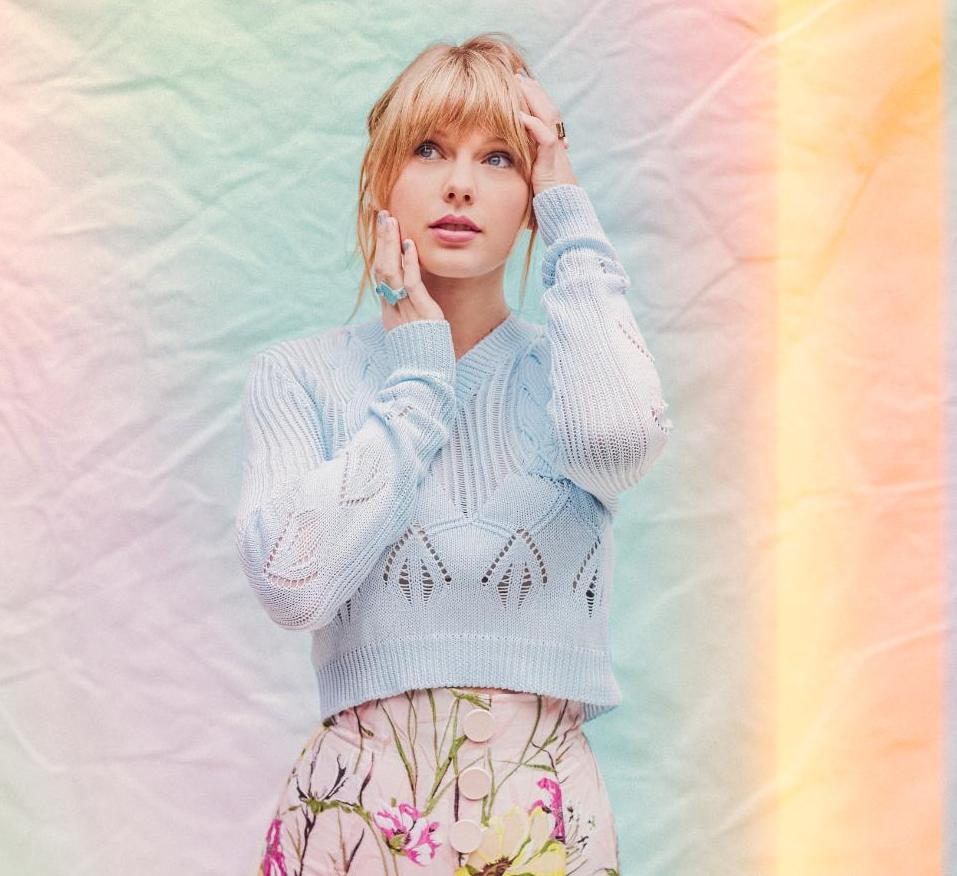 Here's Why Taylor Swift Is A Millennial Style Icon! - 3