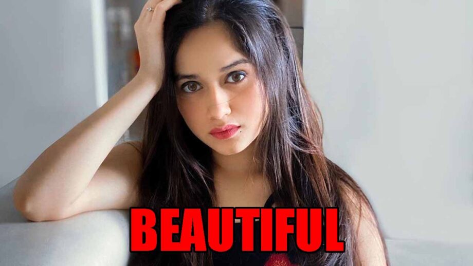 Jannat Zubair shares latest stunning pitures, writes 'don't let your bad days trick you...'
