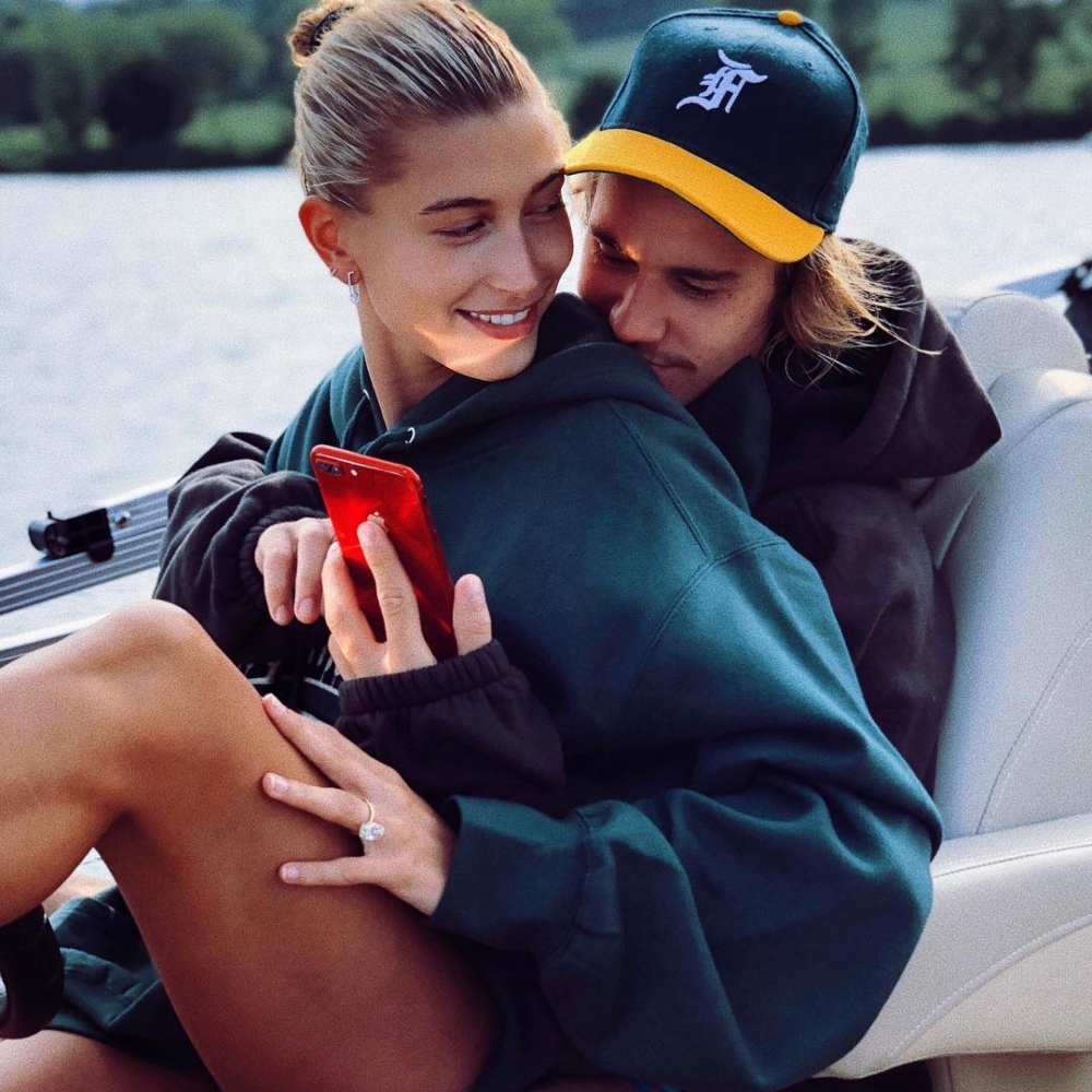 Justin Bieber-Hailey Bieber love filled moments caught on camera - 4