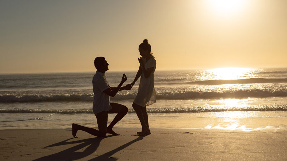 Proposing to her? So Here Are Some Special Tips To Woo Your Girlfriend 1