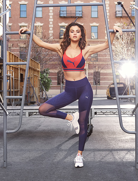 Selena Gomez's sexy photos will make you want to go to the gym right away 4