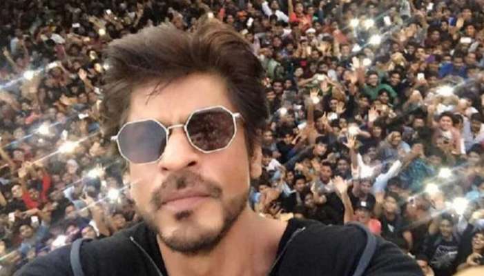 Shah Rukh Khan and his magical fan moments 1