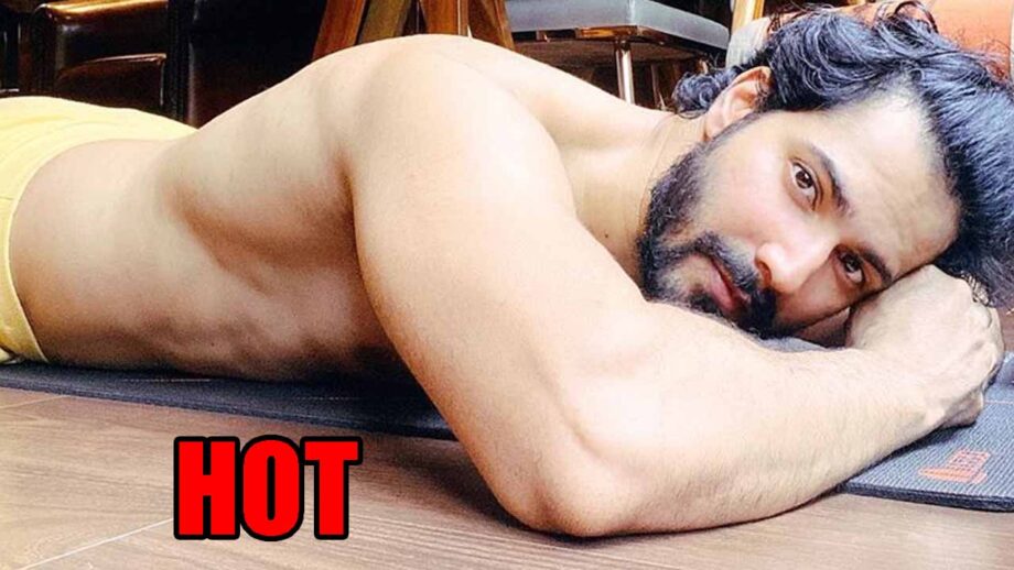 Varun Dhawan shares latest shirtless picture: looks hot