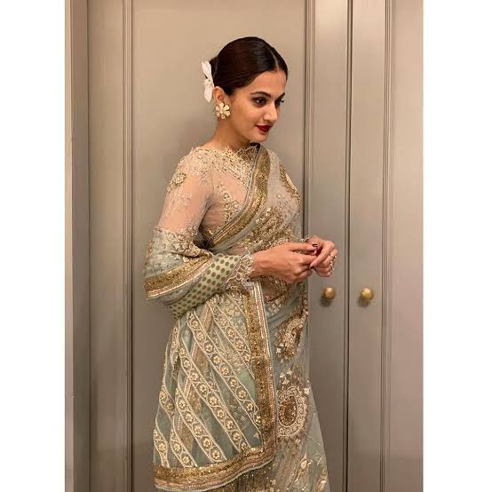 6 outfits of Tamannaah Bhatia, Rakul Preet Singh & Taapsee Pannu that are Oh-So-Perfect for a lockdown wedding - 4