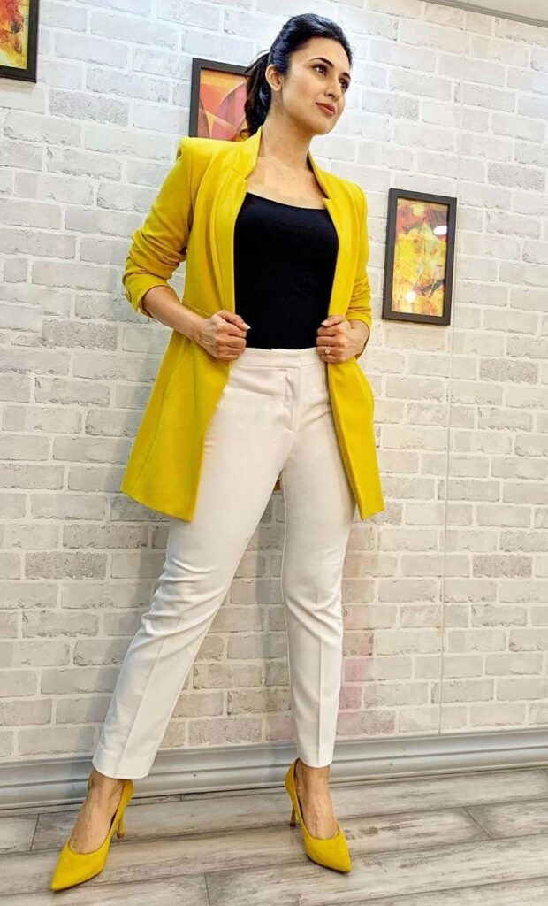 Divyanka Tripathi's Formal Outfits Are Perfect Styling Tips For Online Interview - 2