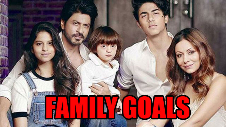 Family Goals: These Pictures Of Shah Rukh Khan Are Giving Us True Family Goals!