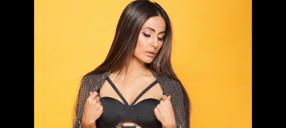 Hina Khan shares latest picture in black, looks stunning and glamorous