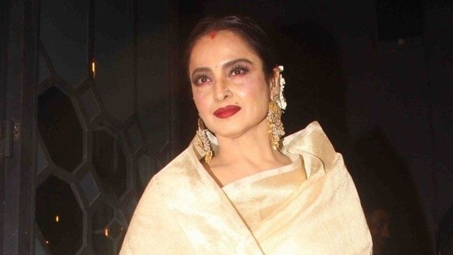 Reports: Rekha Refuses To Get Covid-19 Test Done; BMC Officials Denied Entry In Bungalow