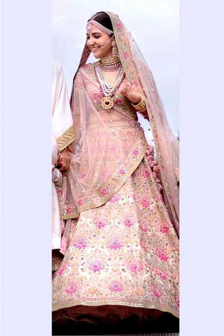 Saree To Lehenga: 4 Times Anushka Sharma Gave Ethnic Inspiration To Every Indian Girl 1