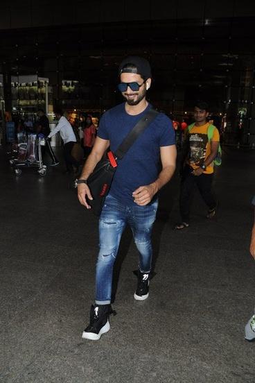 Taking Notes From Vijay Deverakonda And Shahid Kapoor For Summer Cool Outfits - 0