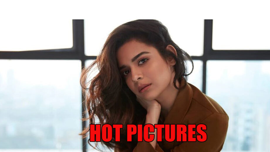 Temperature Raising Hot Pictures of Little Things Fame Mithila Palkar