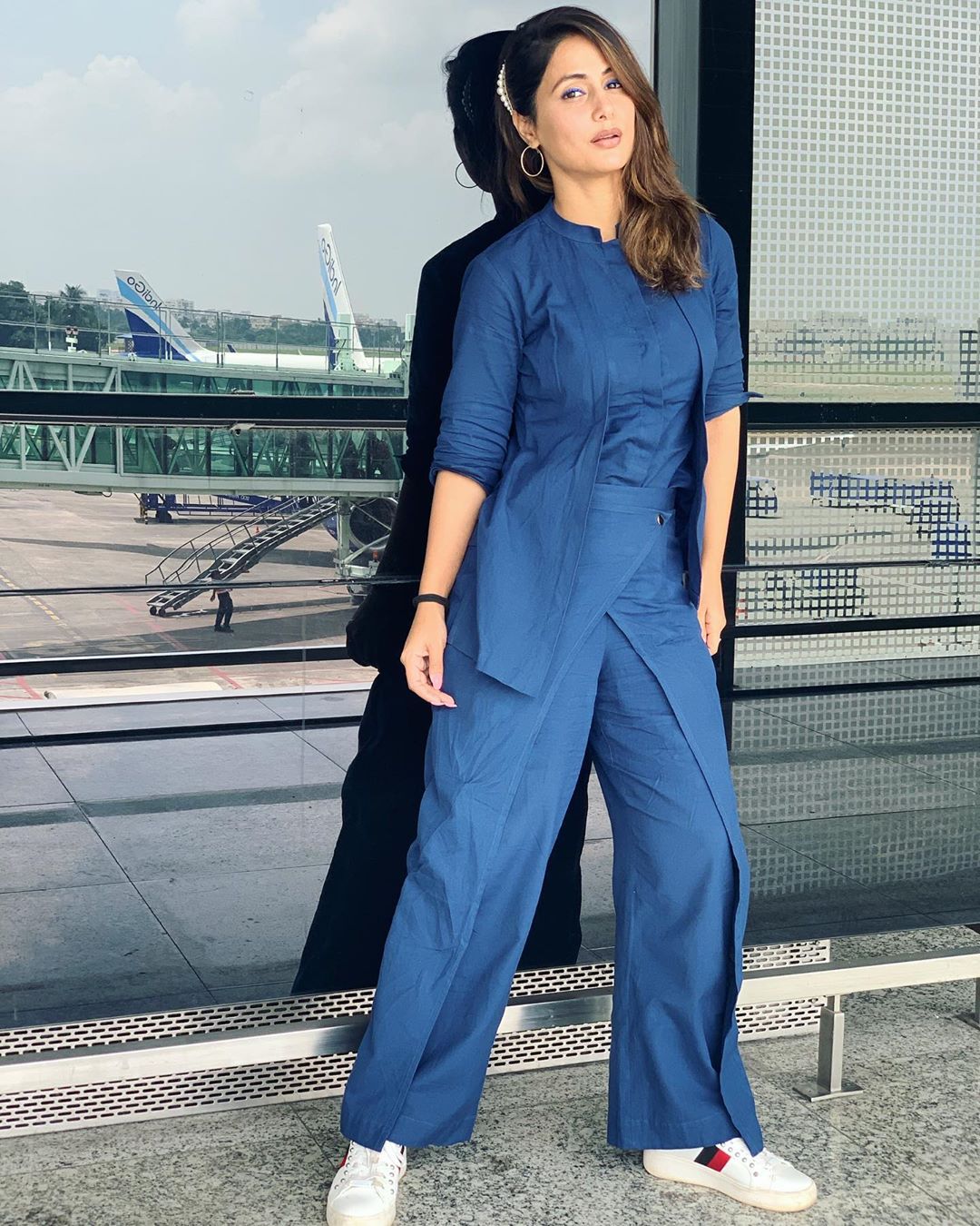 Want to look like a businesswoman? Follow style from Erica Fernandes, Surbhi Chandna and Hina Khan 2