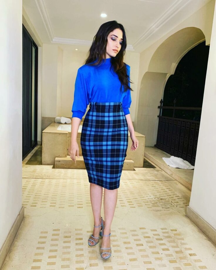 5 Pencil Skirt Donned By Pooja Hegde And Rakul Preet Singh That Are A Must Have This Summer Season 834134