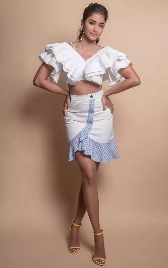 5 Pencil Skirt Donned By Pooja Hegde And Rakul Preet Singh That Are A Must Have This Summer Season 834123