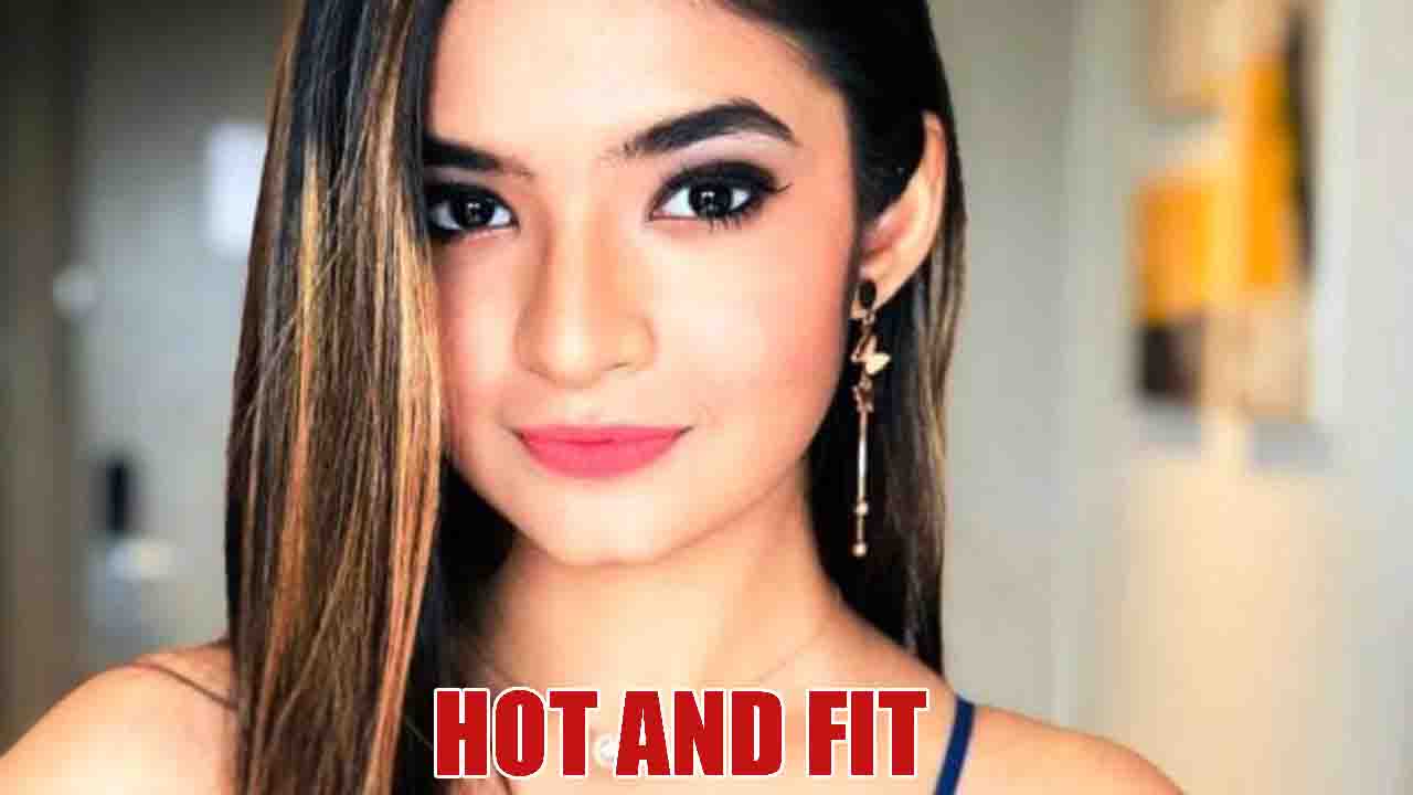 Anushka Sen Flaunts Her Sexy Body In These Videos | IWMBuzz