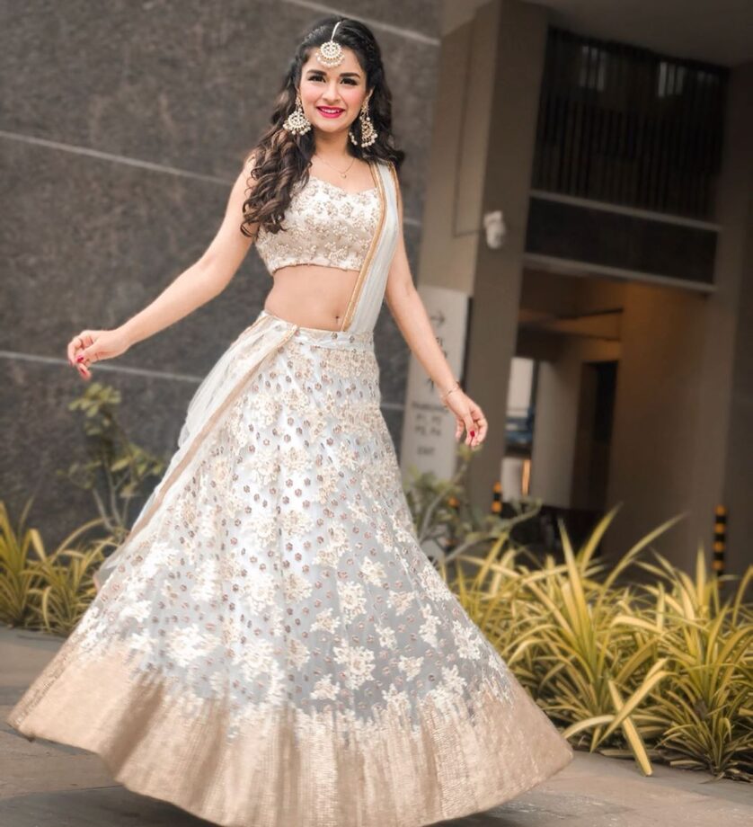 From A Simple Suit To Palazzo: Avneet Kaur's Ethnic Wardrobe Is An Inspiration - 3
