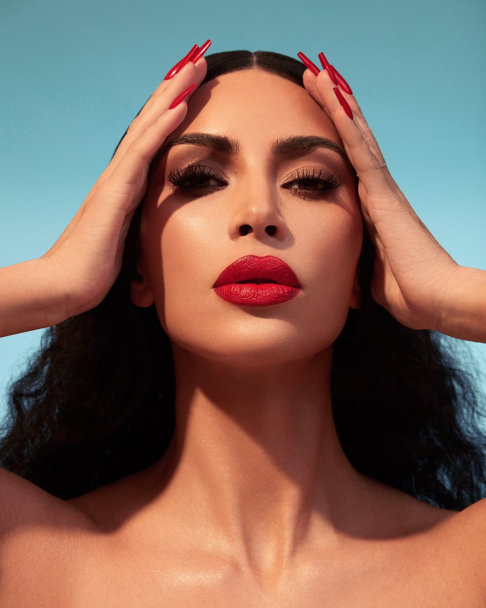 Kim Kardashian's Hottest RED Lipstick Avatars 3