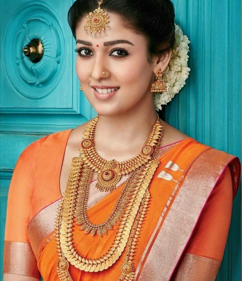 Maang Tika To Nose Ring: Nayanthara's Different Accessories Collection From Her Wardrobe - 1