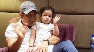 MS Dhoni Cute Moments With Daughter Ziva 2