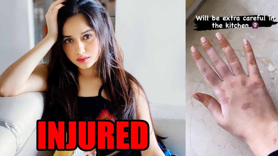 OMG! Jannat Zubair gets injured