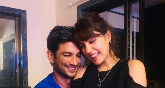 Rhea Chakraborty Hot Unseen Pictures With Sushant Singh Rajput 2