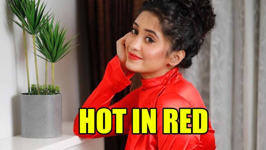 Shivangi Joshi looks HOT in red dress, fans love it