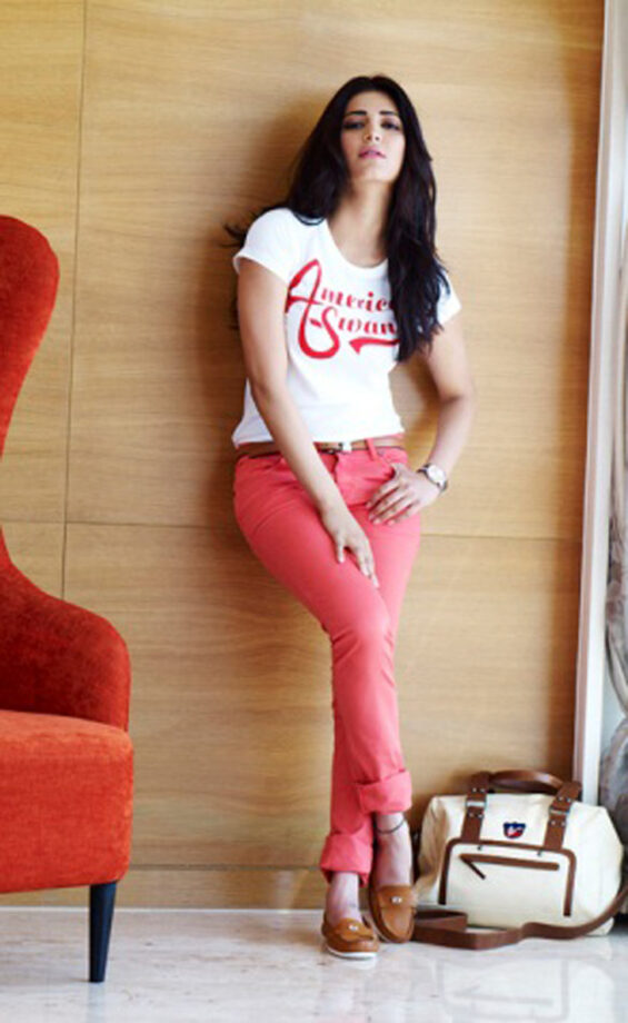 Shruti Haasan, Tamannaah Bhatia, Kajal Aggarwal: Celebs-Inspired Super Stylish Pant Style Outfits - 0