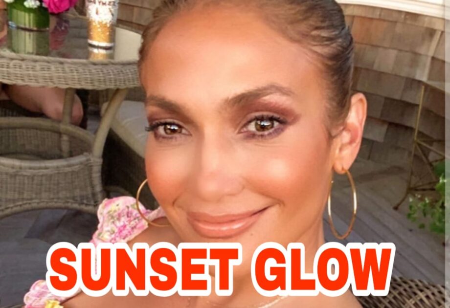 'Sunset Glow' - Jennifer Lopez sets the internet on fire with her latest selfie