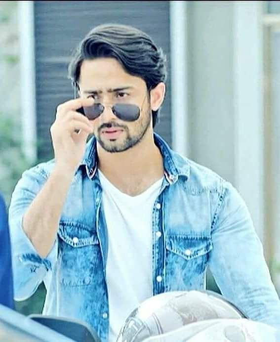 Want To Look Slim In Denim? Try These Easy Tips And Styling Hacks Like Yeh Rishtey Hain Pyaar Ke Fame Shaheer Sheikh 4