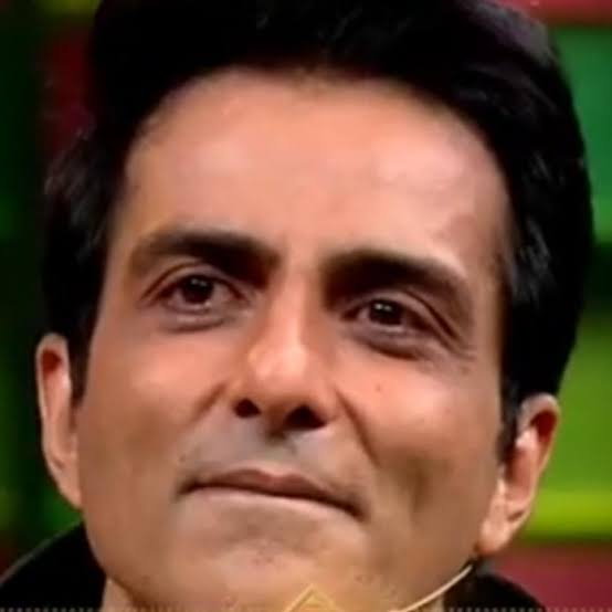 Why did 'messiah' Sonu Sood cry? Find out 1