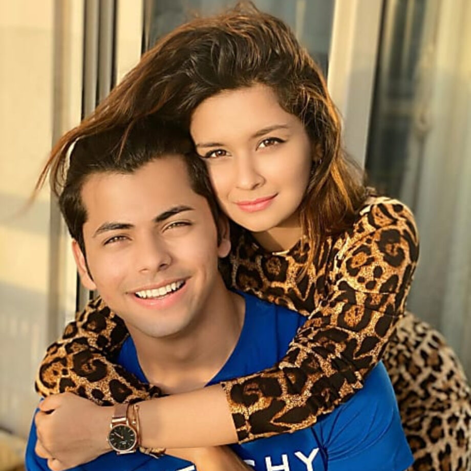 Avneet Kaur And Siddharth Nigams Relationship Details 