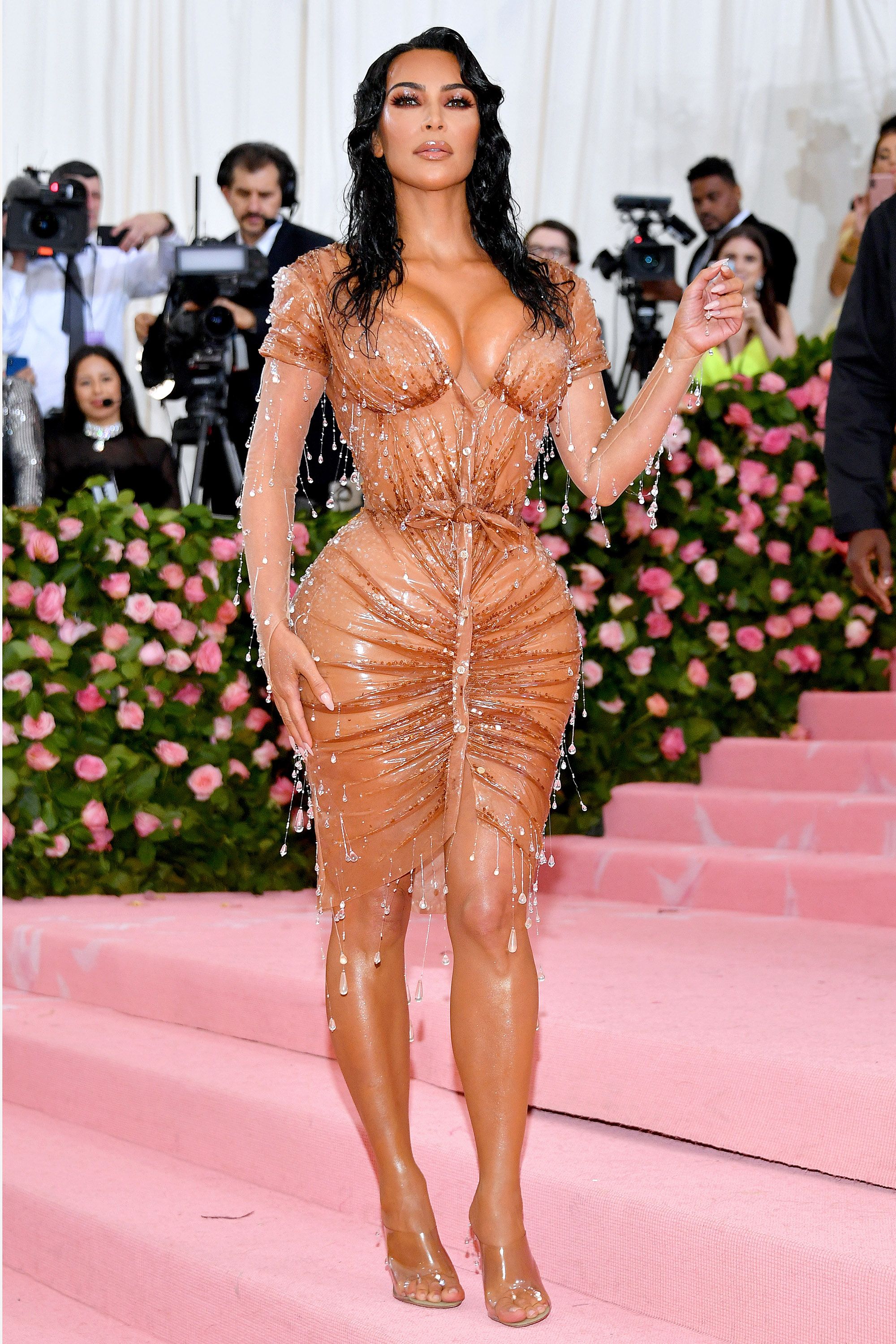 This Kim Kardashian's Outfit Costs Will Leave You Stunned! 4