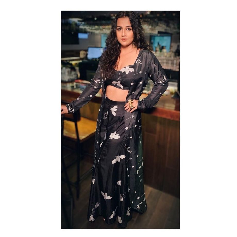 Want A Perfect Click This Festival Season? Try Dark Coloured Outfits From Vidya Balan's Closet 833528