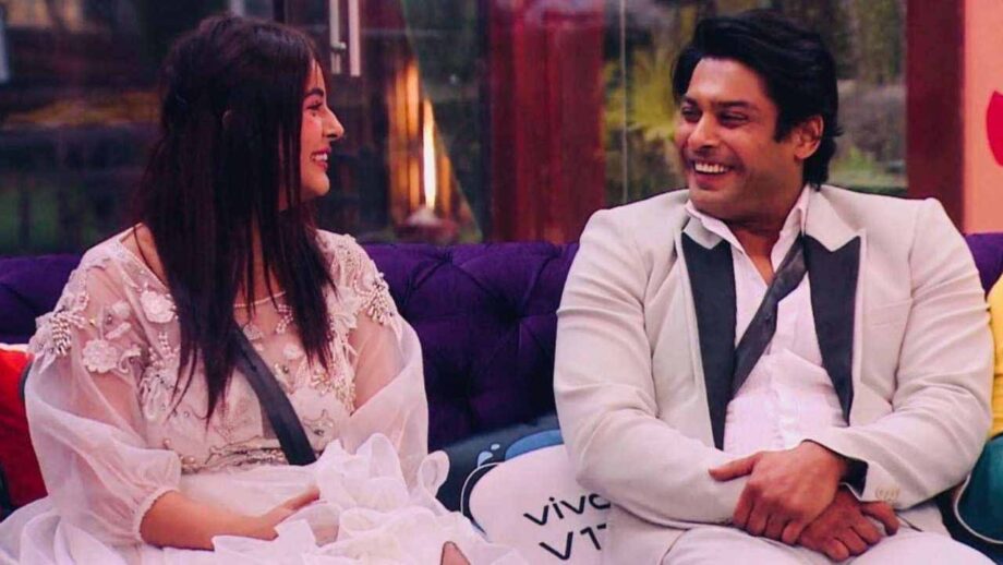 Bigg Boss 14: 'I have a girlfriend at home' says Sidharth Shukla to Gauahar Khan, SidNaaz fans go crazy