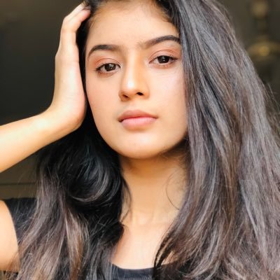 How Arishfa Khan Looks Expressive Without Makeup? Know Her Beauty Secrets