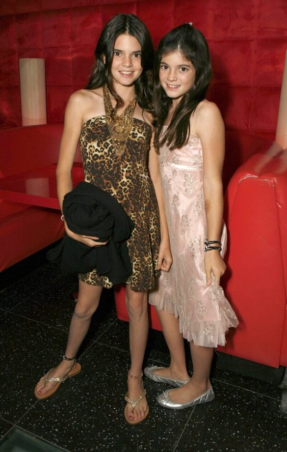 Major Throwback: Kylie Jenner and sister Kendall Jenner take us back to their 'childhood' 820010