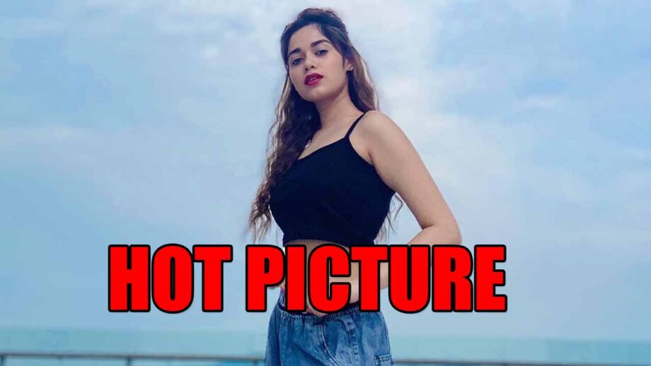TikTok fame Jannat Zubair shares latest hot picture, says 'want to fly'