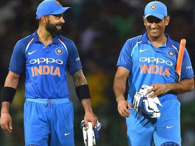 Virat Kohli and MS Dhoni's BEST infield moments that you can't miss