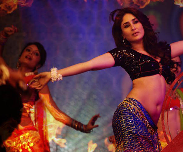 Want Hot Belly Curves Like 'Bebo' Aka Kareena Kapoor? Take Inspiration From These Photos
