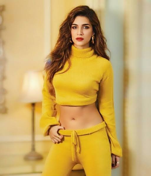 Want hot belly curves like Kriti Sanon? Follow these simple steps 1