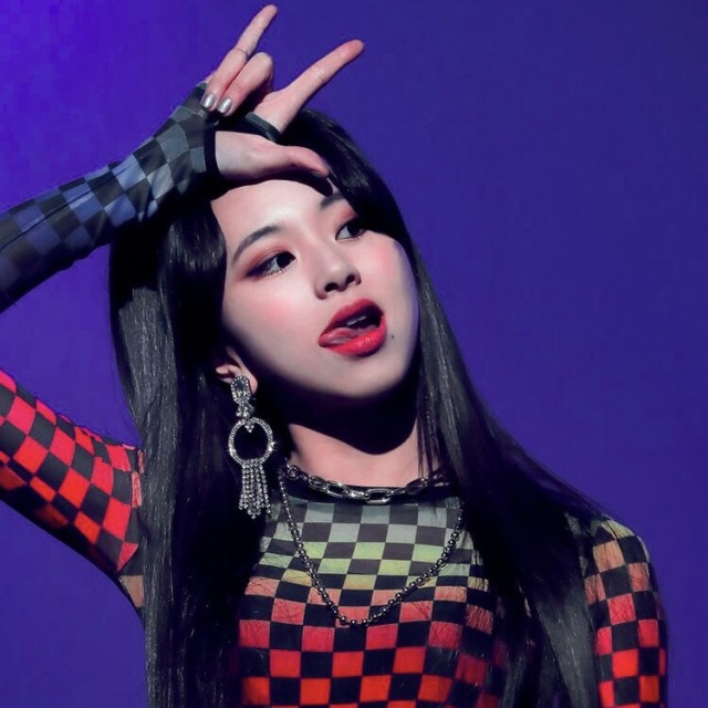 5 Times TWICE Chaeyoung's HOTNESS QUOTIENT Stunned Everyone 5