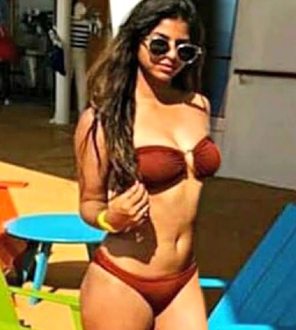 Alaya F, Ananya Panday And Suhana Khan's Hottest Bikini Photos That Went Viral On The Internet 2