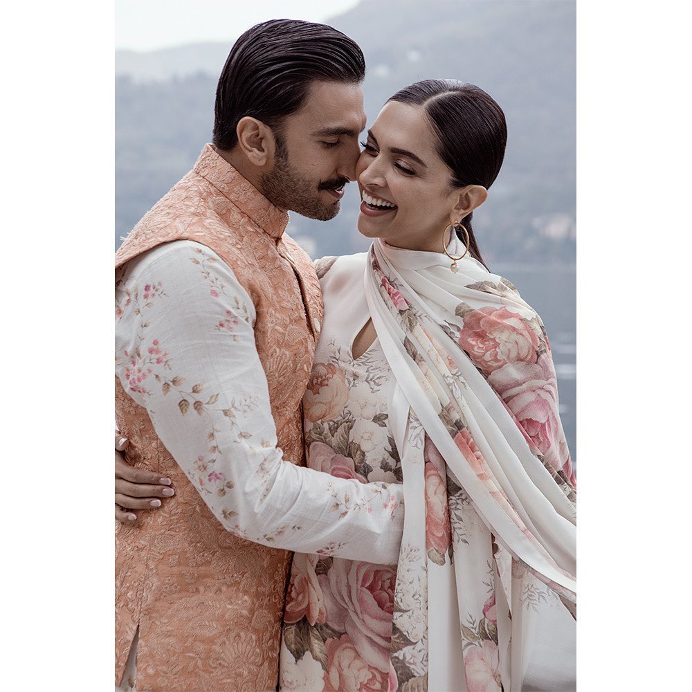 Anniversary Special: Ranveer Singh's romantic heartfelt post for Deepika Padukone is 'couple goals' 2
