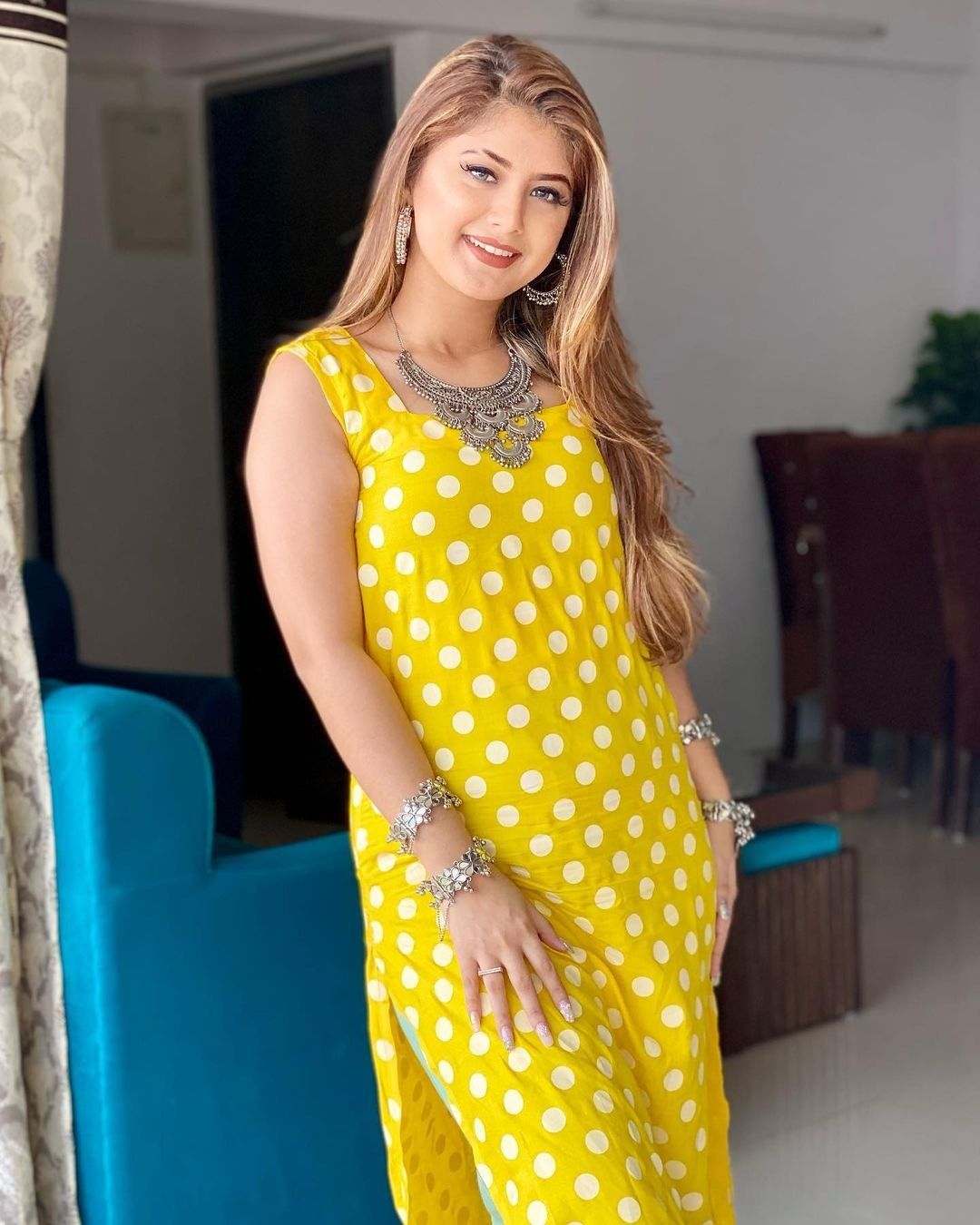 Arishfa Khan VS Ashi Singh: Who Rocked The Yellow Polka Dot Outfit Better? 1
