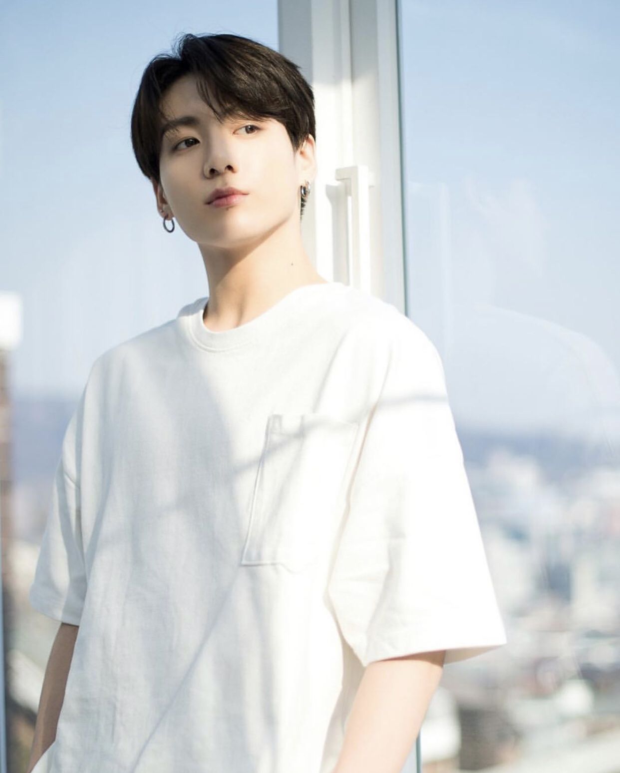 BTS fame Jungkook stylish in white: check out 7