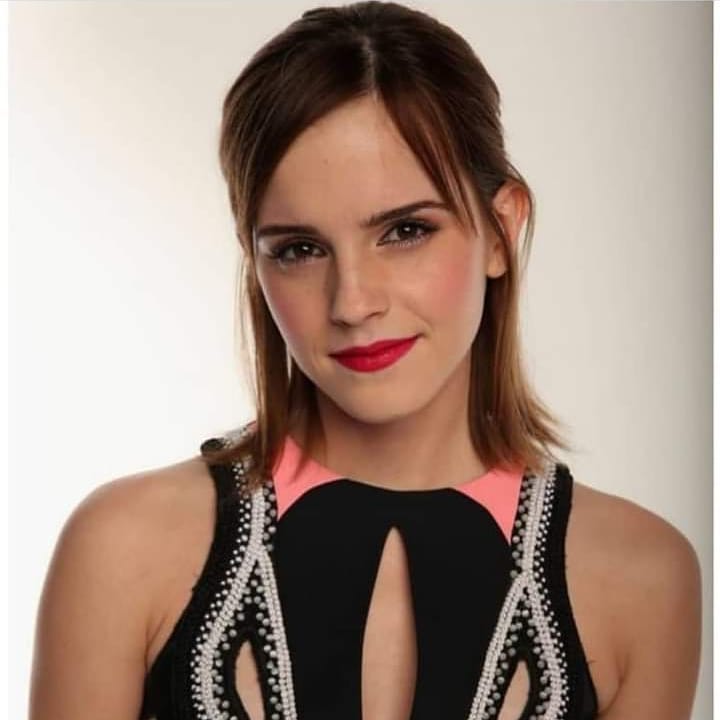 From girl next door to a babe: Emma Watson’s rare unseen transformation picture will shock you 818910