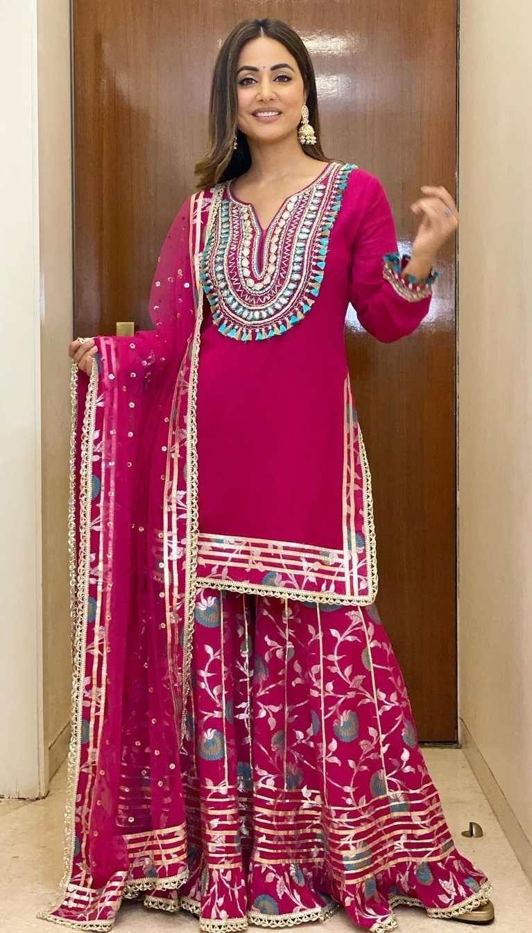 Hina Khan's Pink Modern Floral Sharara Suit Is An Ethnic Inspiration For Every Girl 6