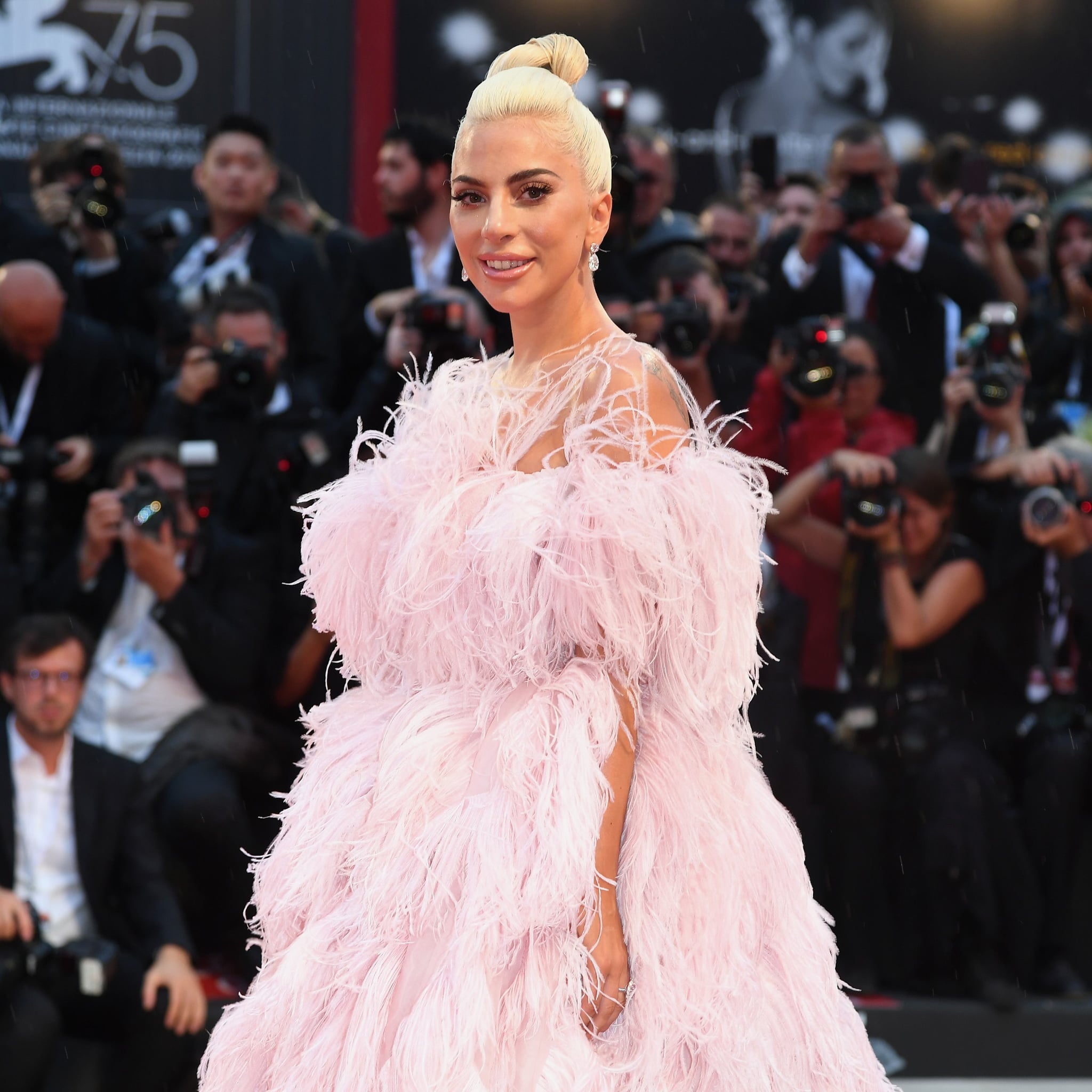 Katy Perry, Lady Gaga, Beyonce: Hottest Red Carpet Moments 3