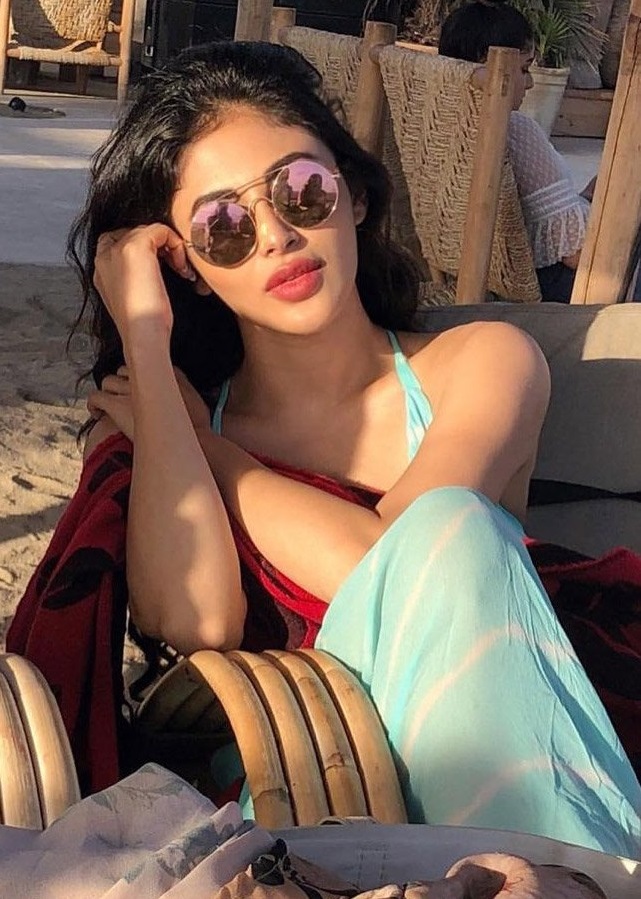 Mouni Roy’s Cool Glasses Collection For Everyday Use 7