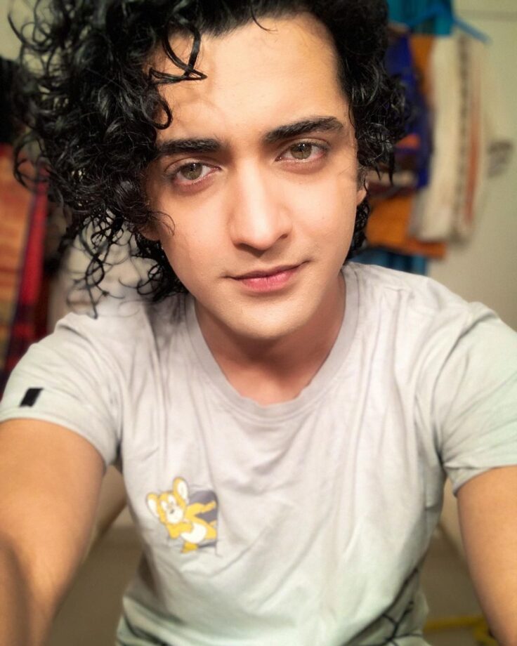 RadhaKrishn Fame Sumedh Mudgalkar Is Television's New Selfie King! 2